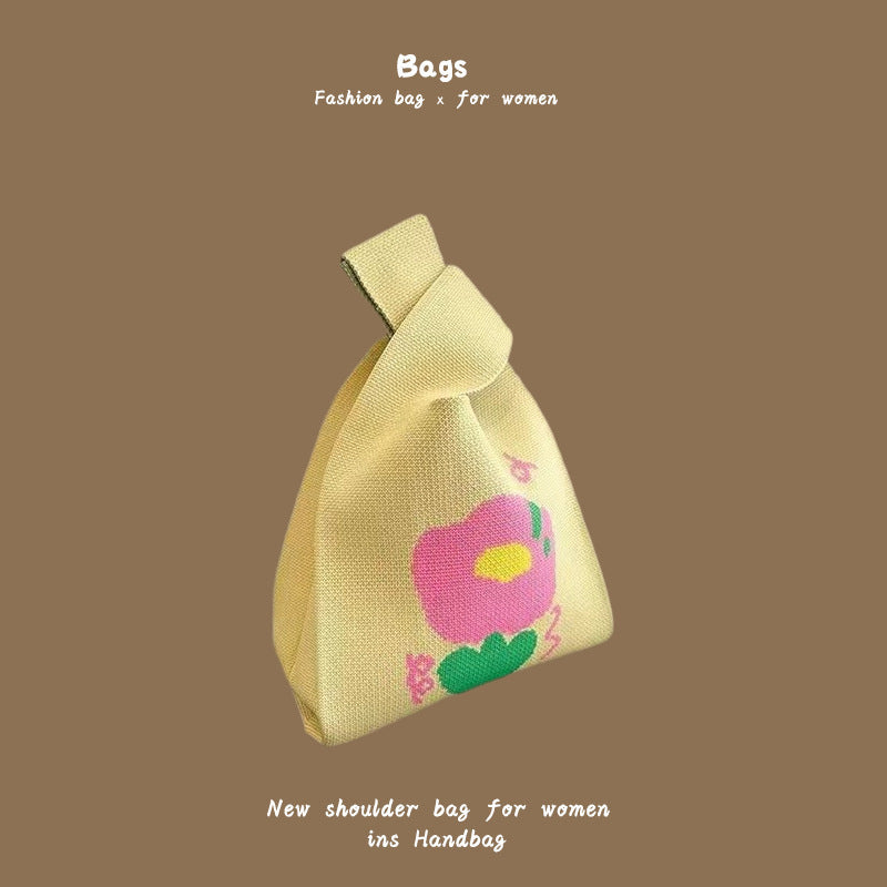 Women's Knitted Wool Bucket Bag