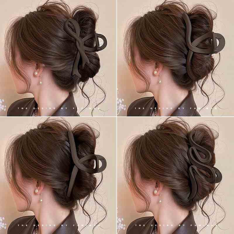 The large shark clip is a high-end hair-grabbing tool