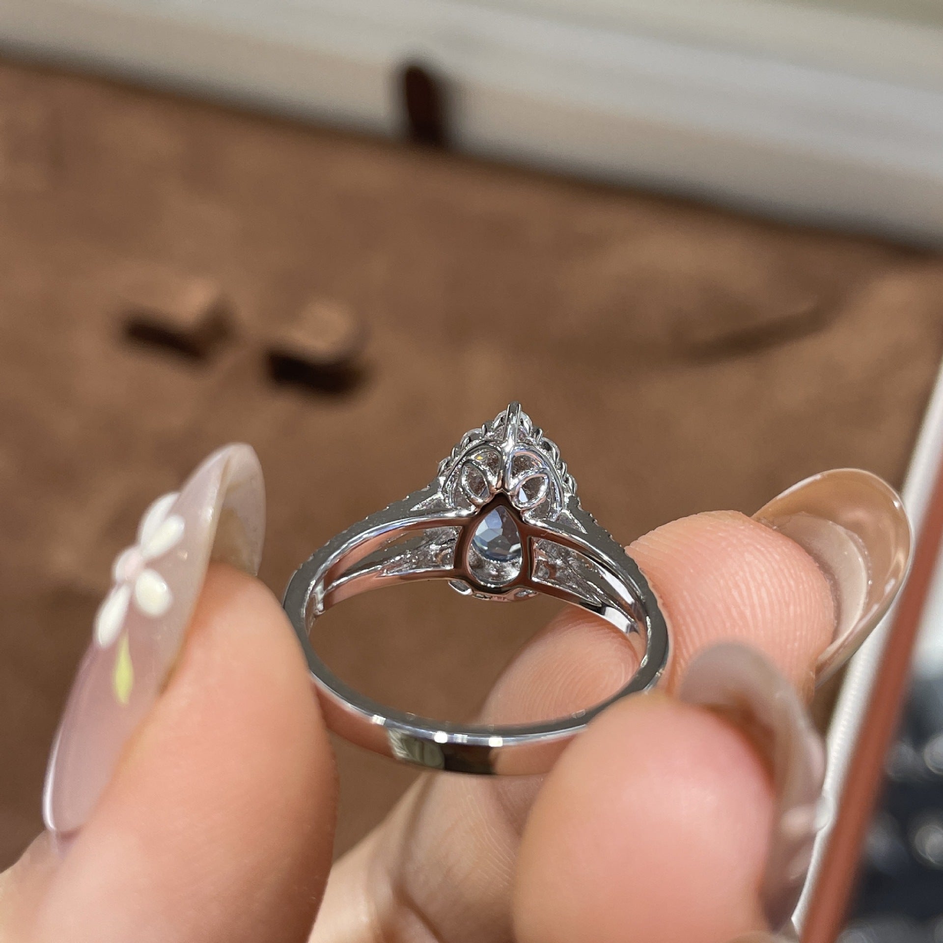 Artificial spinel ring for women