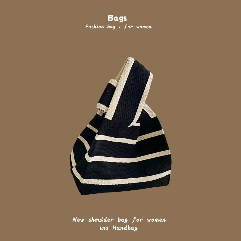 Women's Knitted Wool Bucket Bag