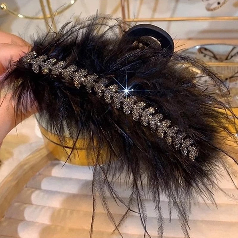 Elegant Ostrich Feather Hair Clip for Women