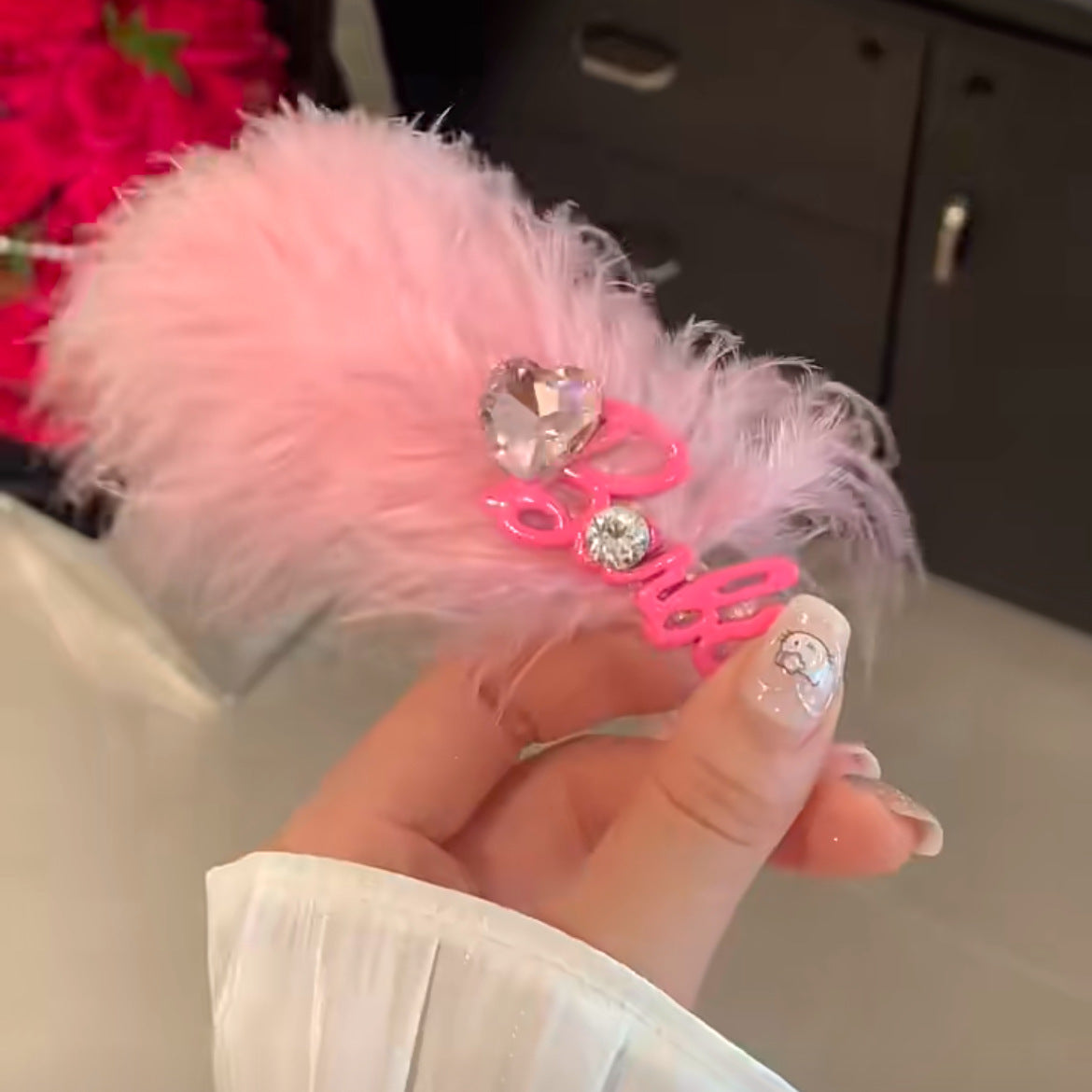 Elegant Ostrich Feather Hair Clip for Women