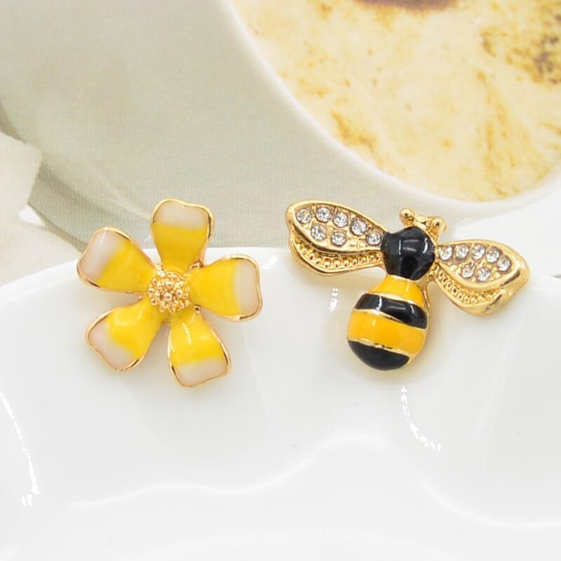 Flower Bee Stud Earrings for Women