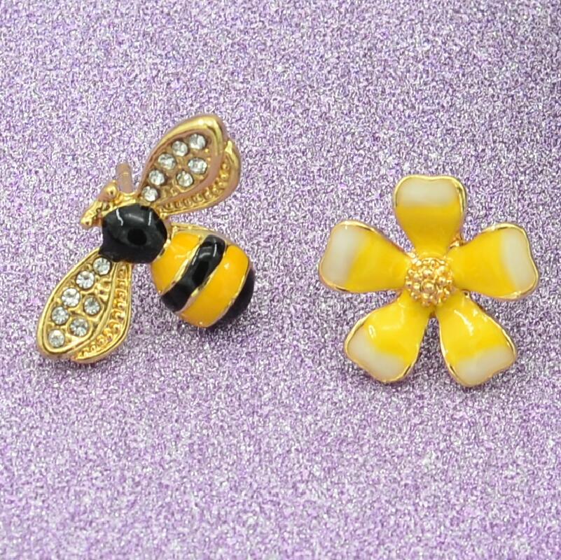 Flower Bee Stud Earrings for Women