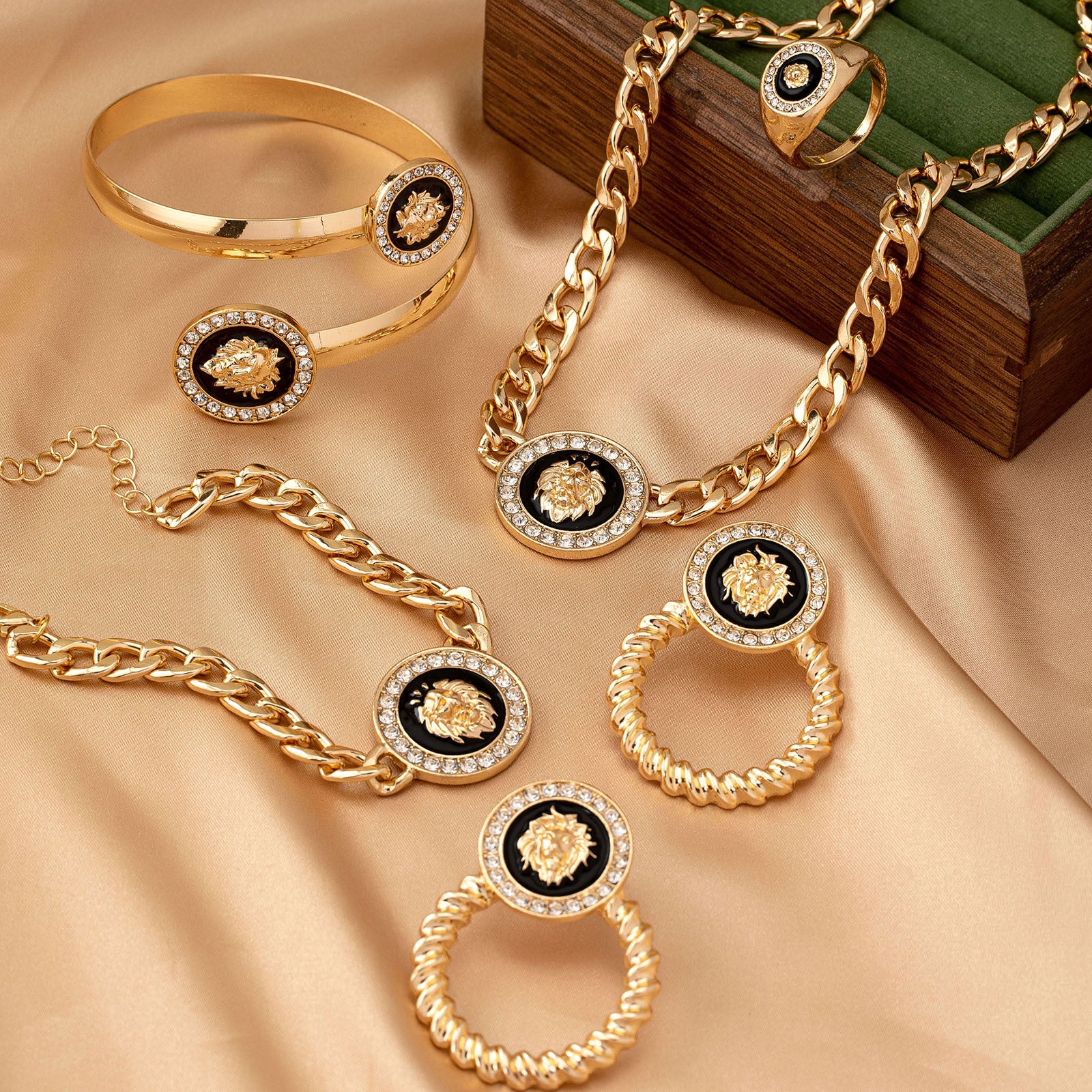 Lion Head Jewelry Set