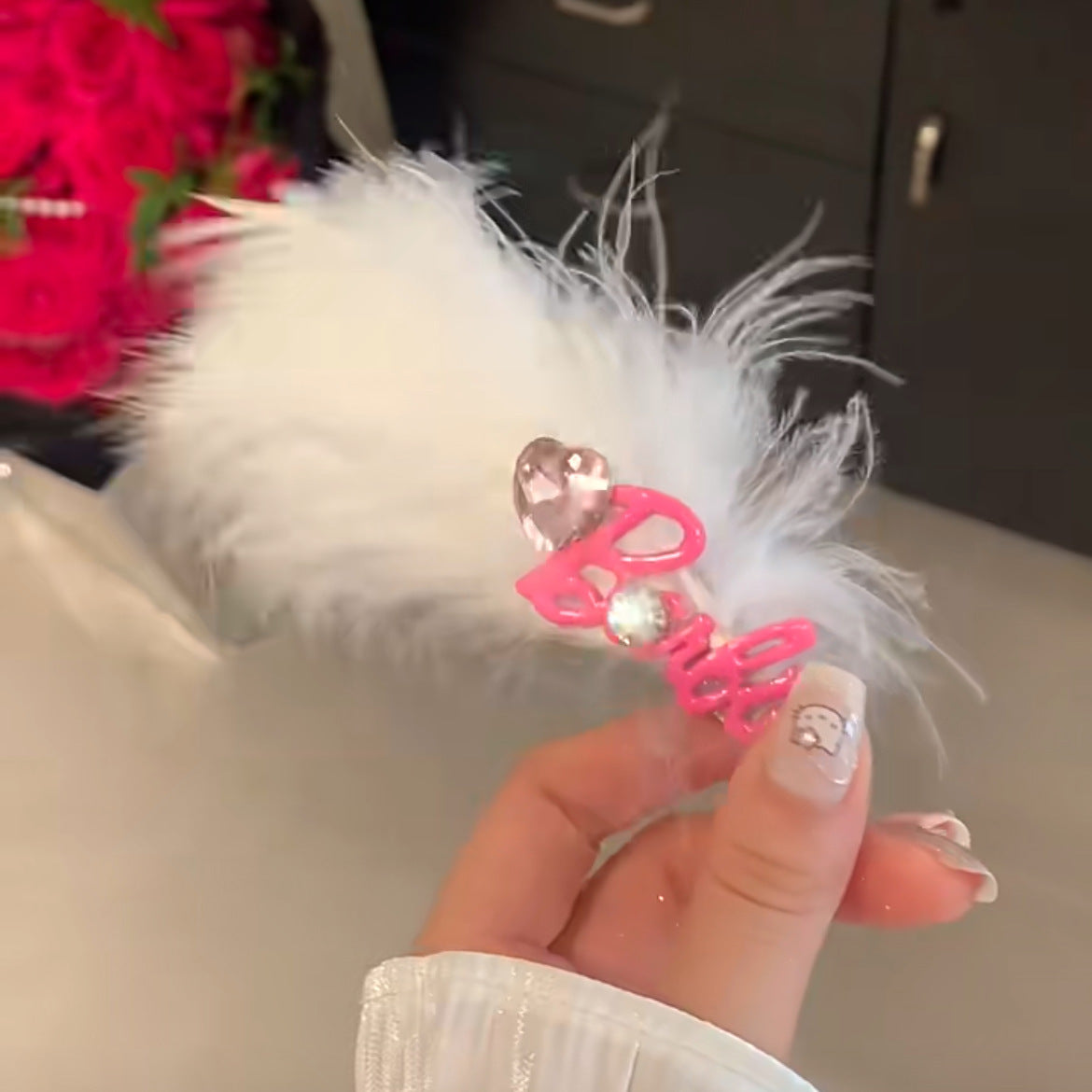 Elegant Ostrich Feather Hair Clip for Women