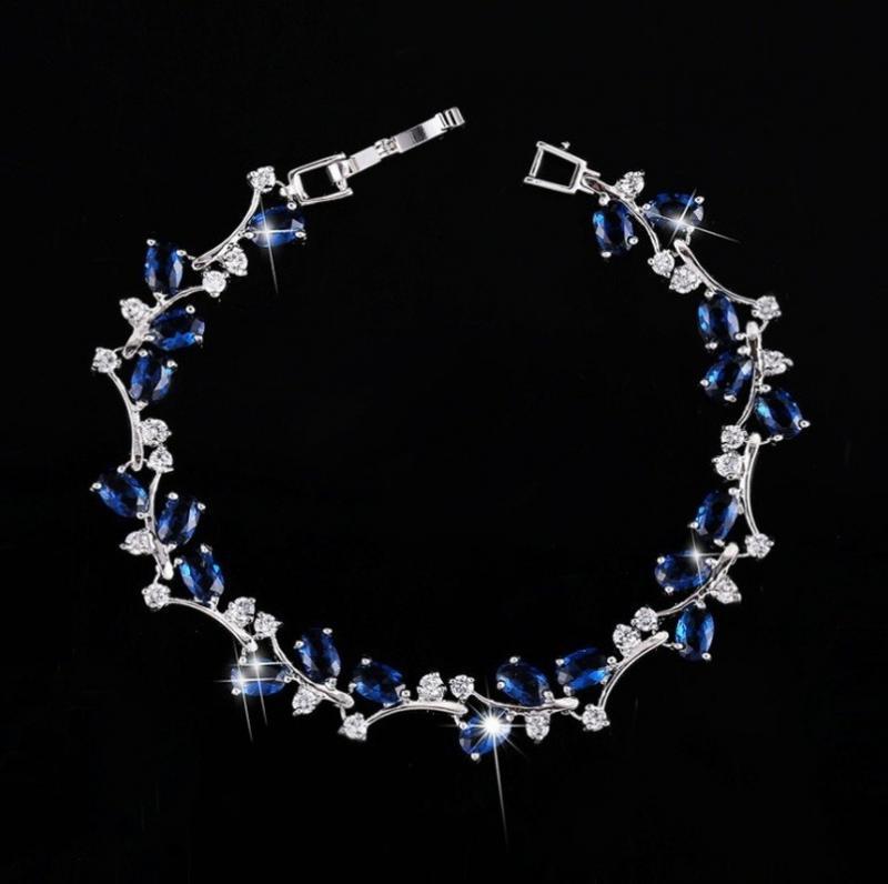 Twisted Rhinestone Bracelet for Women