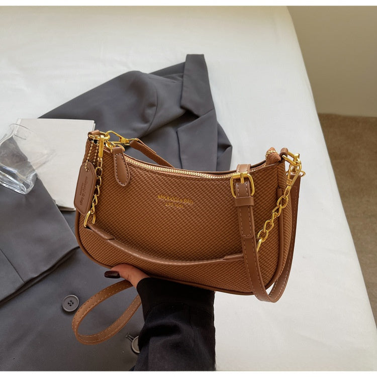 Single-shoulder crossbody bag under the arm