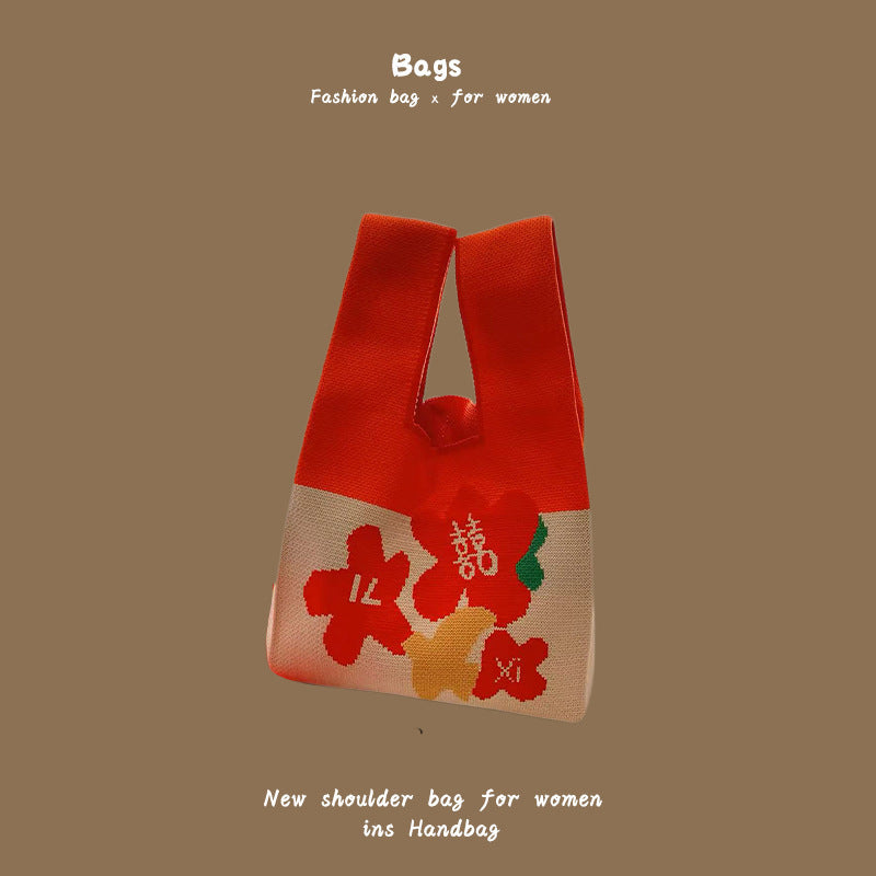 Women's Knitted Wool Bucket Bag